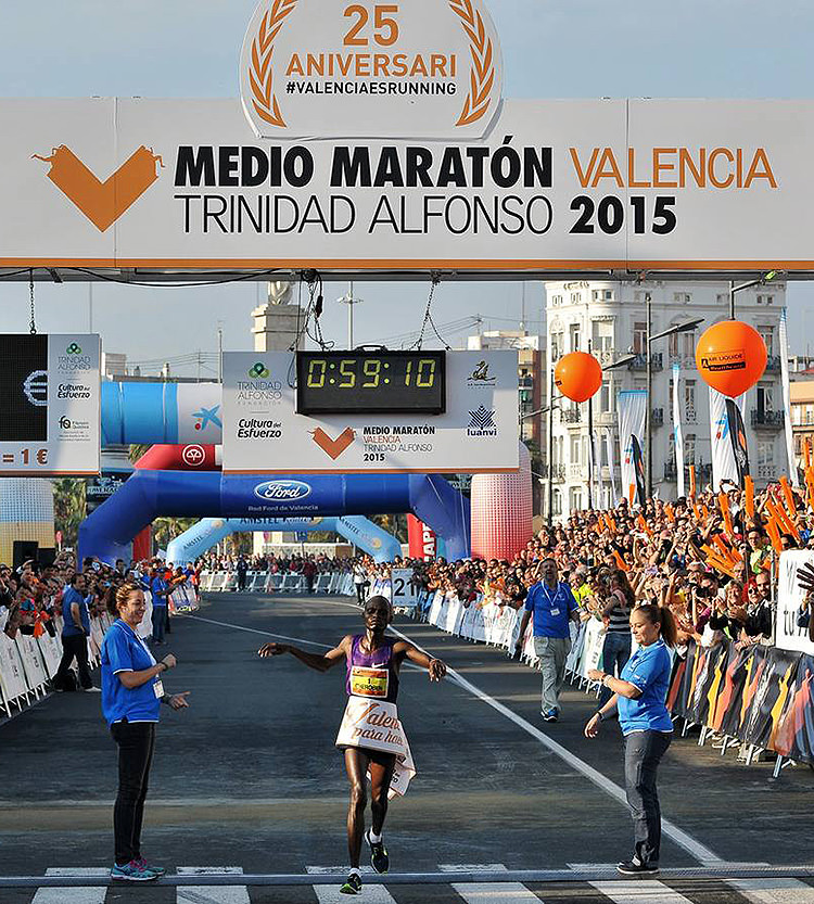 media-maraton-valencia-2015-01